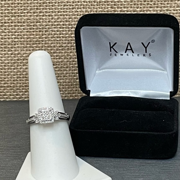 NWOT .42ctw Diamond Sterling Silver Ring - Picture 5 of 16